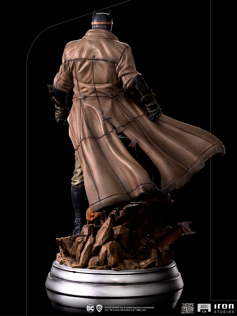 JUSTICE LEAGUE - Batman Knightmare - Statuette Legacy Replica 1/4 58cm