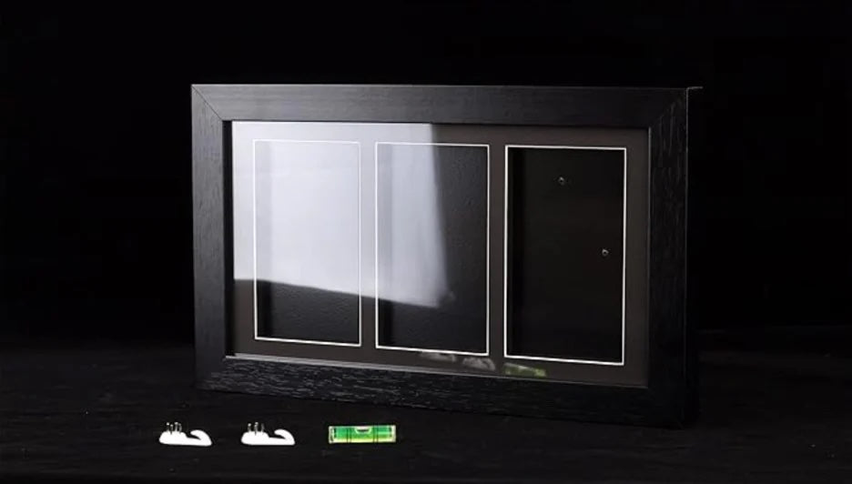 EVORETRO - Display Case for 3 Cards In Magnetic Case 1pc