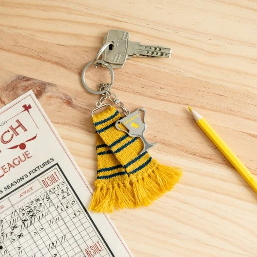 HARRY POTTER - Hufflepuff Scarf - Keychain 12cm
