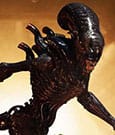 Alien: Romulus Museum Masterline XL Statue 1/3 Scorched Xenomorph 98 cm