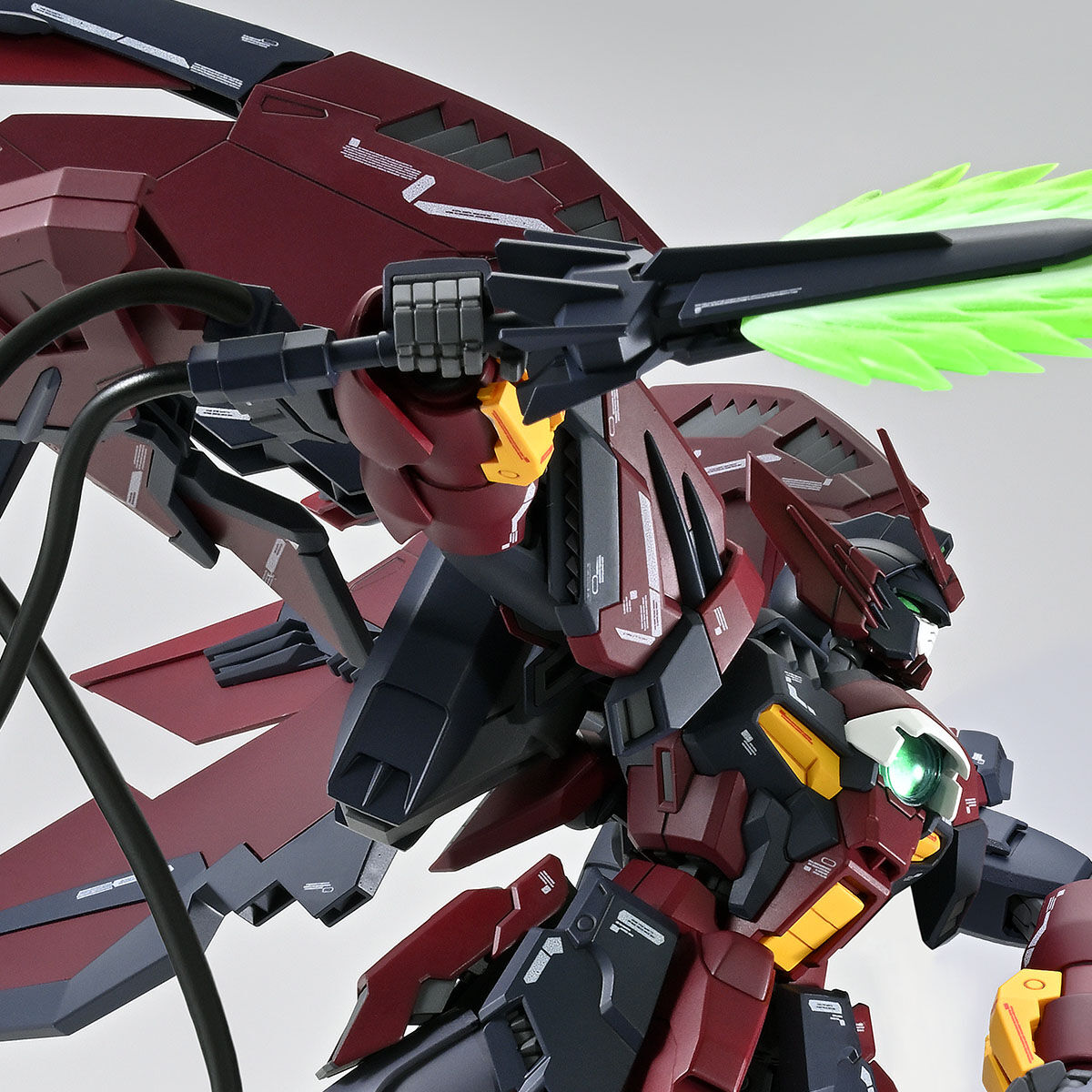 MG 1/100 Gundam Epyon EW (Sturm und Drang equipment) *PREORDER*