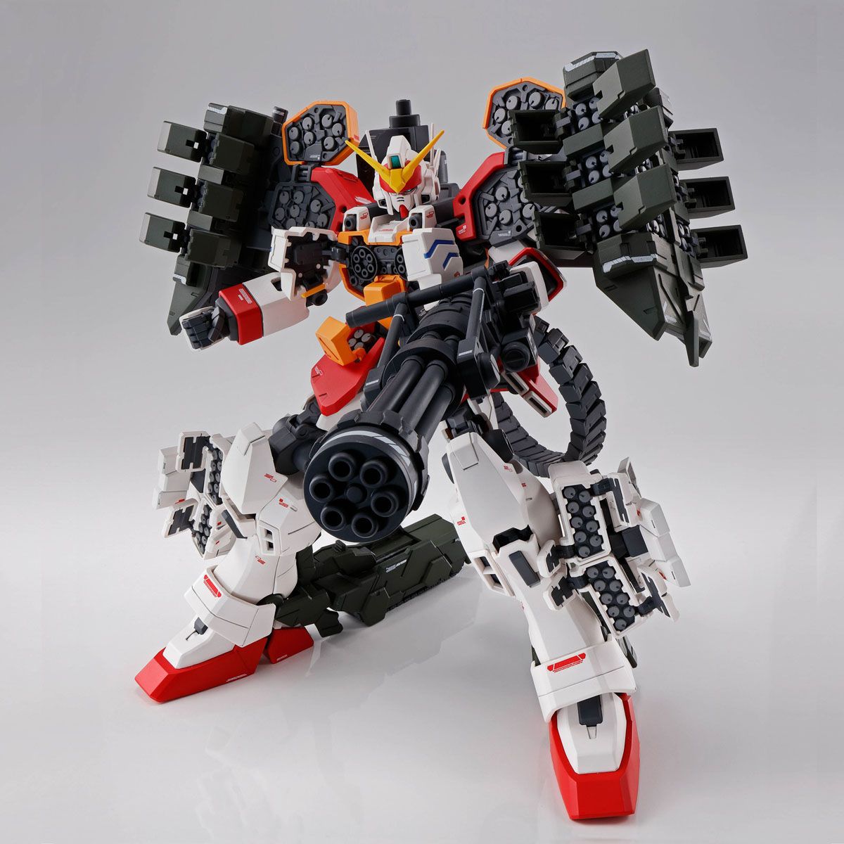 *Preorder* MG Gundam Heavyarms EW - Igel Equipment - P-Bandai 1/100 - Udgives slut december - Modtages januar - gundam-store.dk