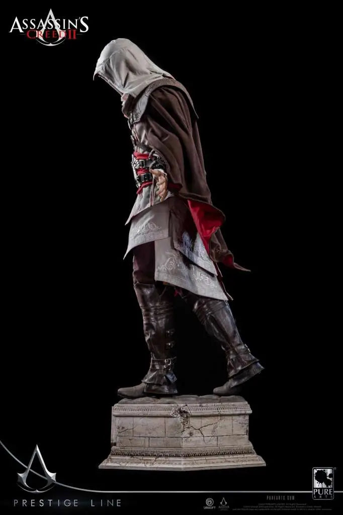 ASSASSIN CREED EZIO AUDITORE 1/2 SCALE STATUE