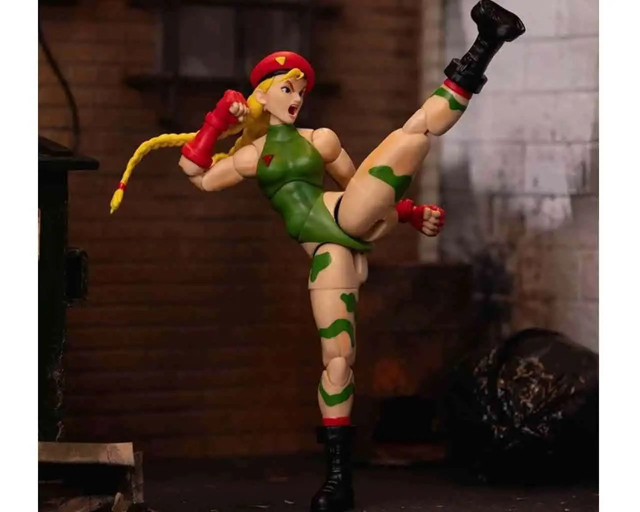 STREET FIGHTER 2: CAMMY - DE LUXE ACTION FIGURE SCALE 1:12