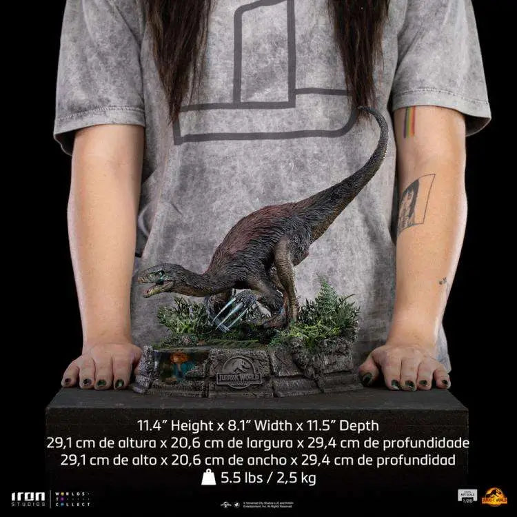 JURASSIC WORLD THERIZINOSAURUS DEMI 1/20 STATUE