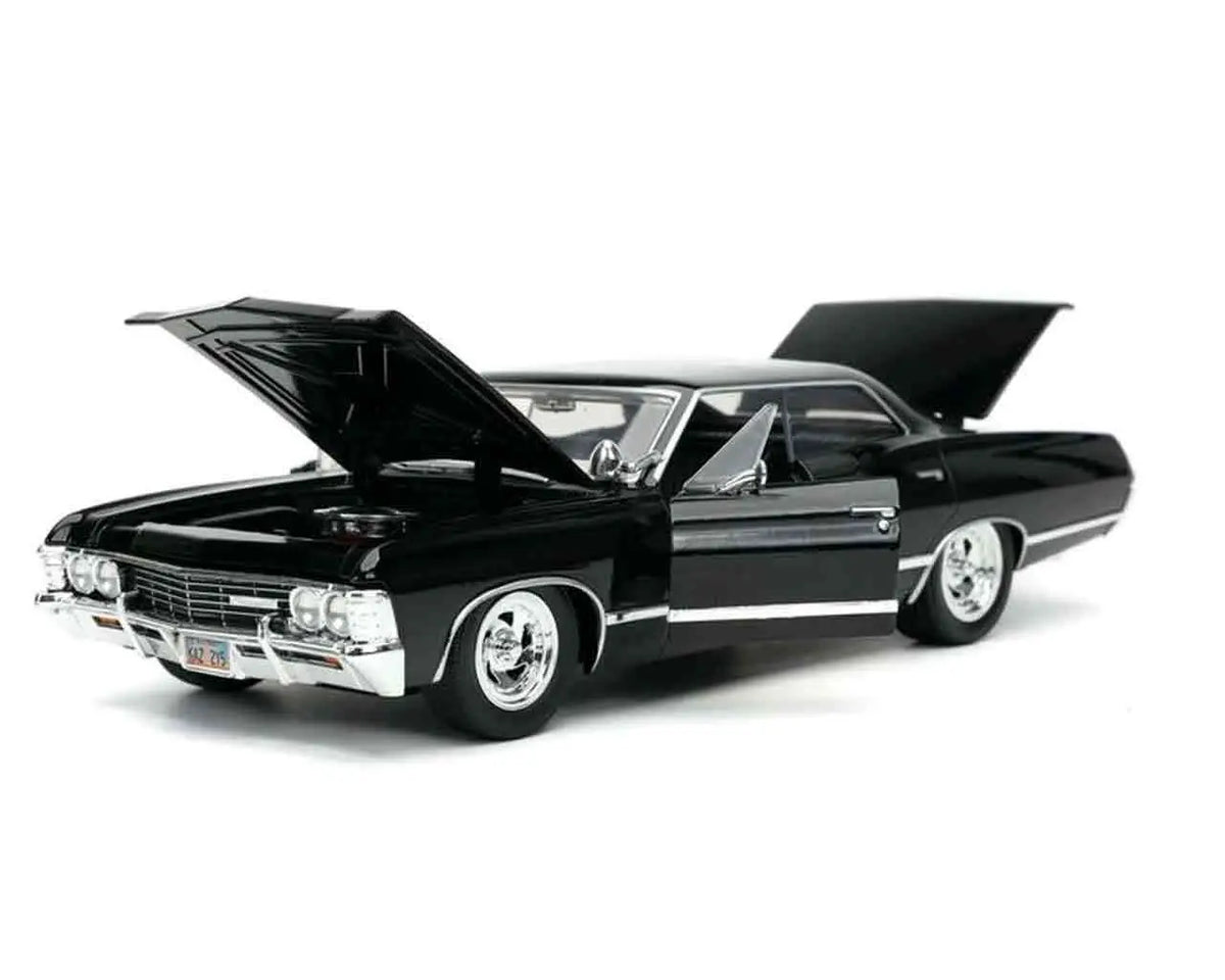SUPERNATURAL CHEVROLET IMPALA 1967 & DEAN WINCHESTER 1/24 DIE-CAST MODEL