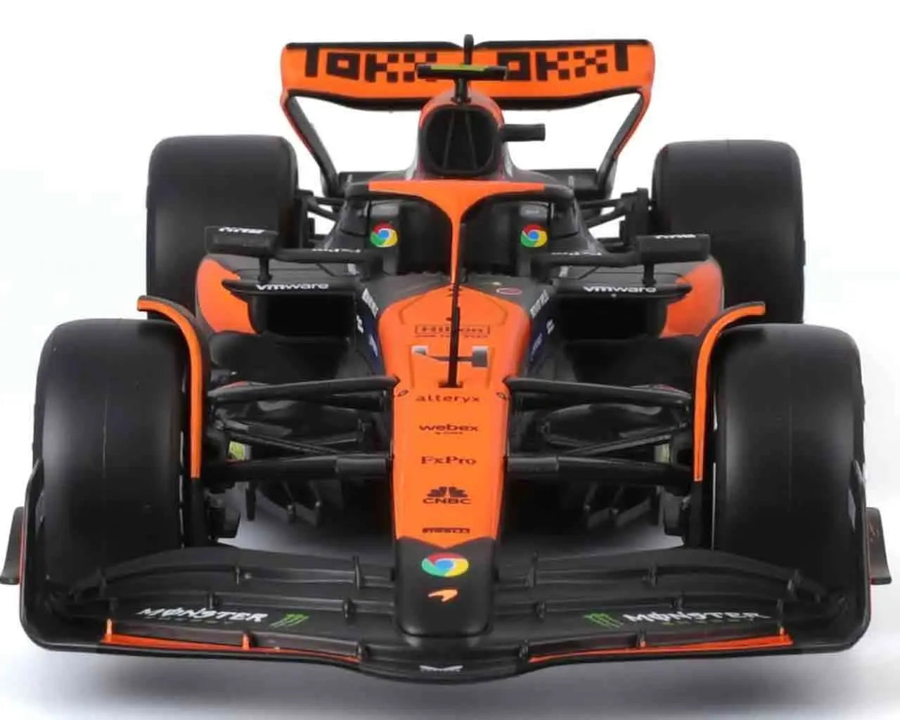 F1 MC LAREN MCL38 WITH NORRIS FIGURE - 1:24 DIE-CAST MODEL