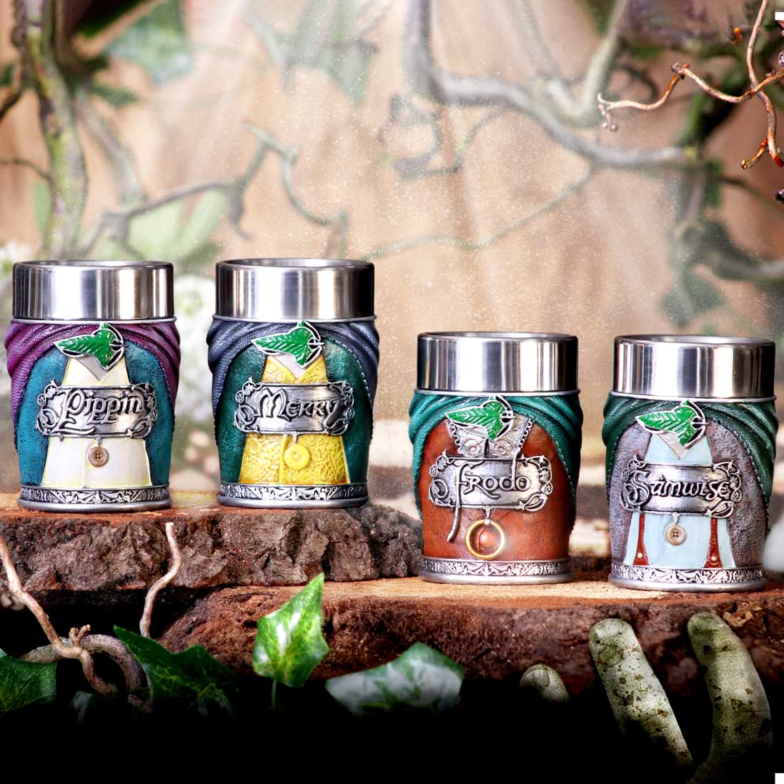 THE LORD OF THE RINGS HOBBIT SHOT GLASS SET