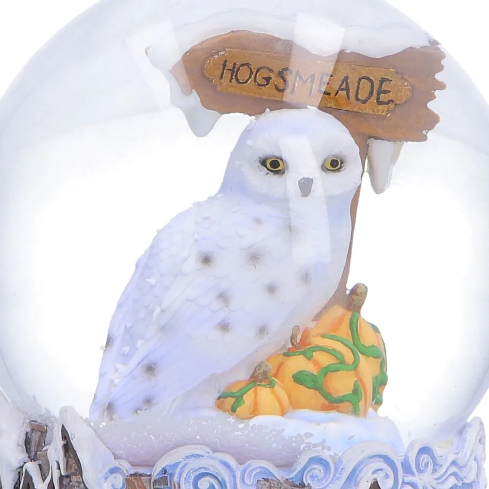 HARRY POTTER HOGSMEADE VILLAGE SNOW GLOBE