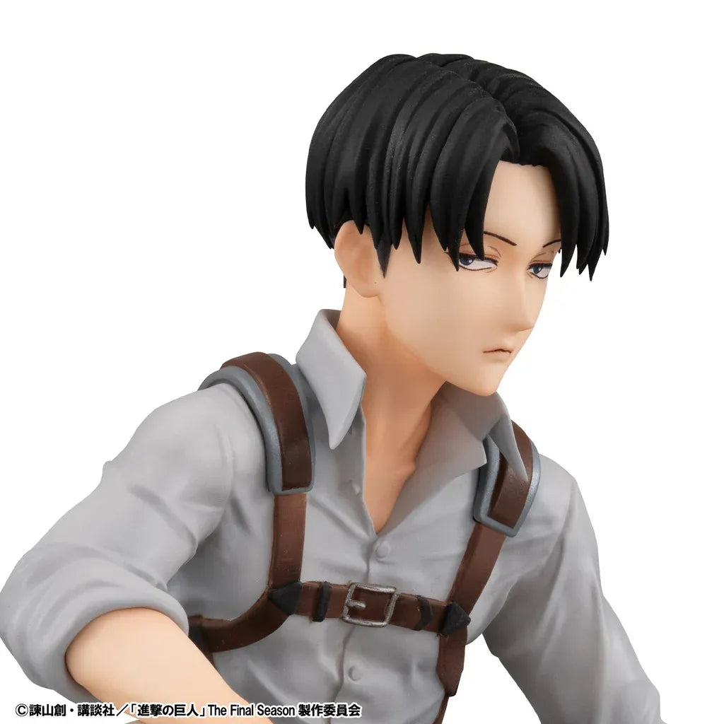 ATTACK ON TITAN PALM SIZE SQUAD CAPTAIN LEVI G.E.M. STATUE