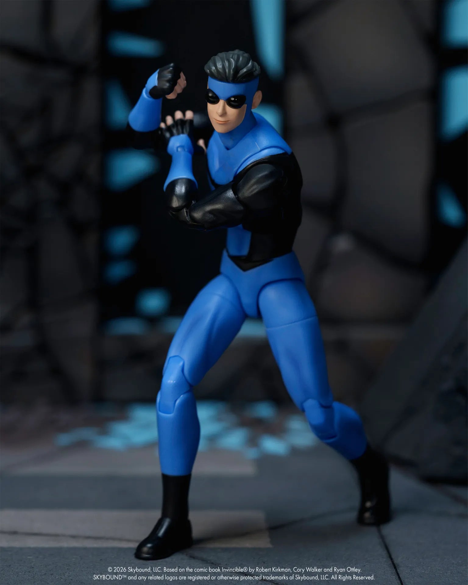 INVINCIBLE INVINCIBLE WITH KID OMNI MAN & CONQUEST LIMITED ACTION FIGURE SET(3)