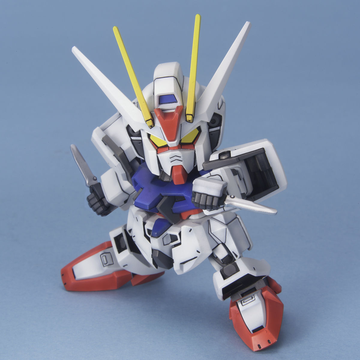 SD BB Senshi 246 Strike Gundam