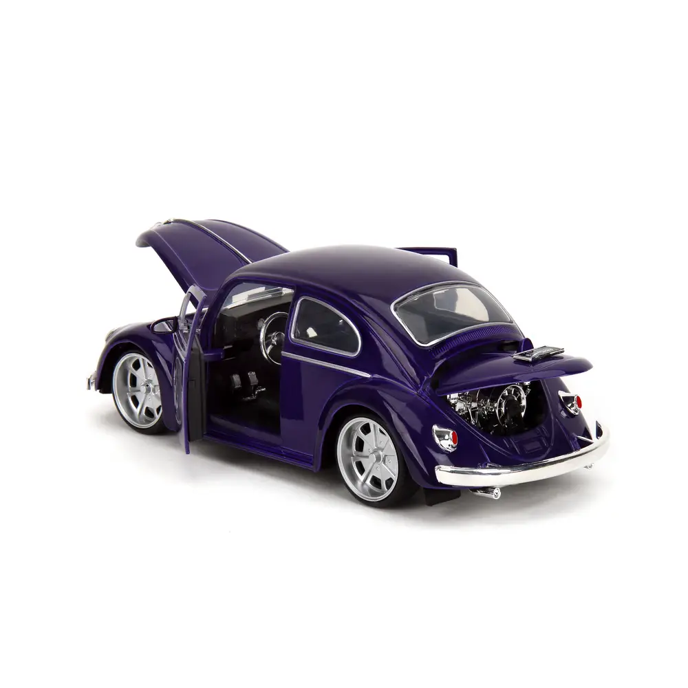 WEDNESDAY - Wednesday & Volkswagen Beetle - 1:24