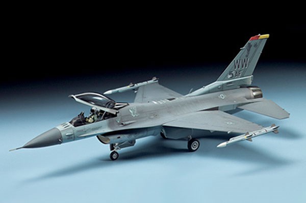 1/72 F-16CJ Fighting Falcon