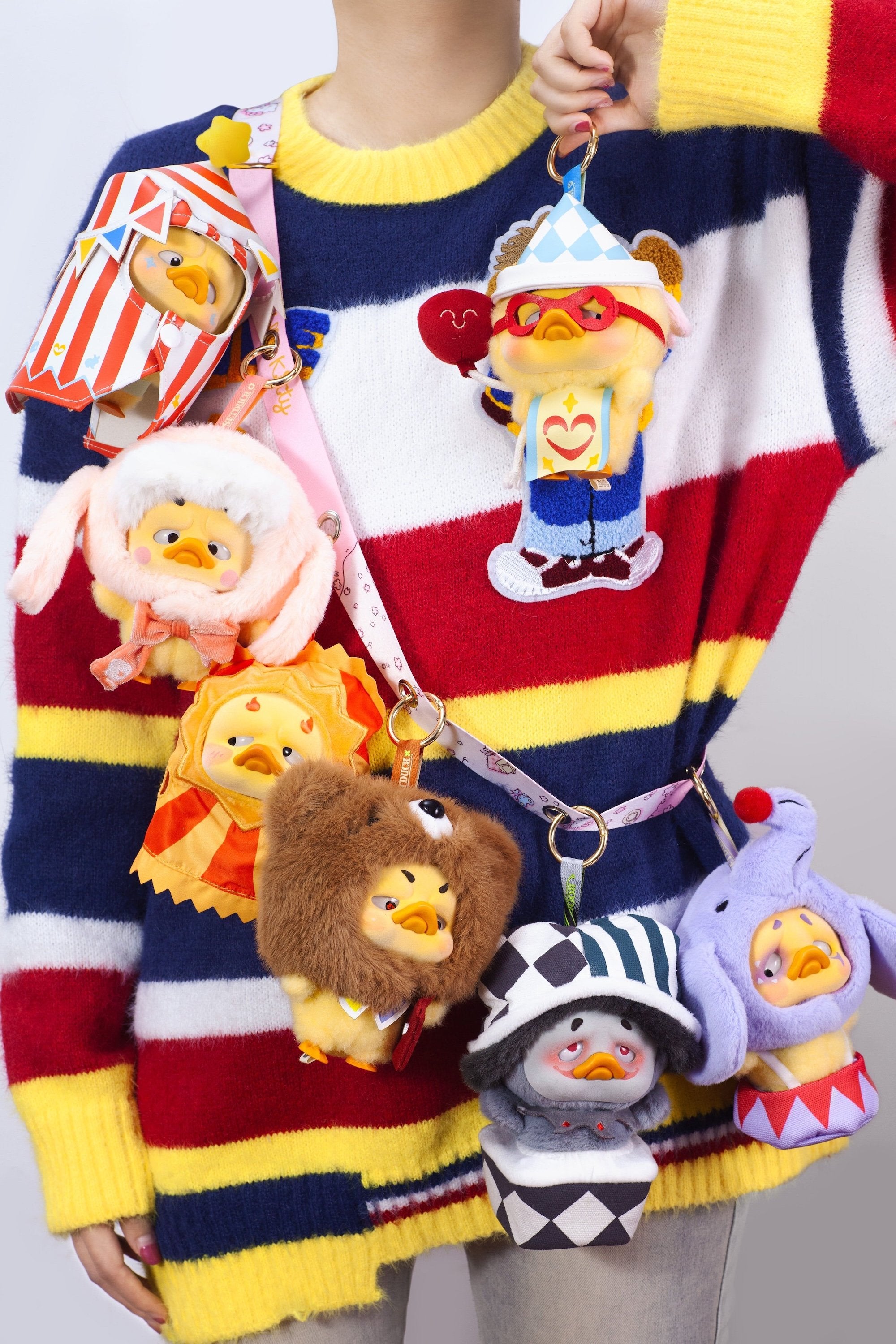 UPSETDUCK - Crazy Circus - Display of 6 Ducks 17cm - Mystery Box