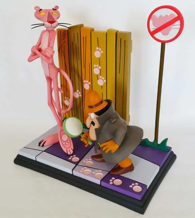 PINK PANTHER AND THE INSPECTOR STATUE