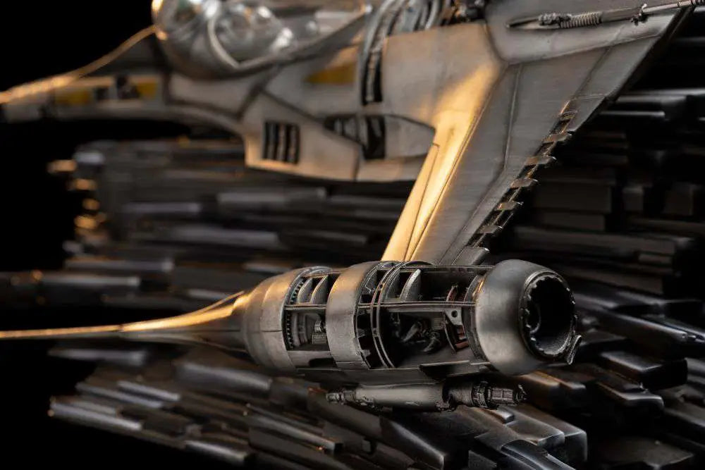 SW MANDO STARFIGHTER 1/20 STATUE