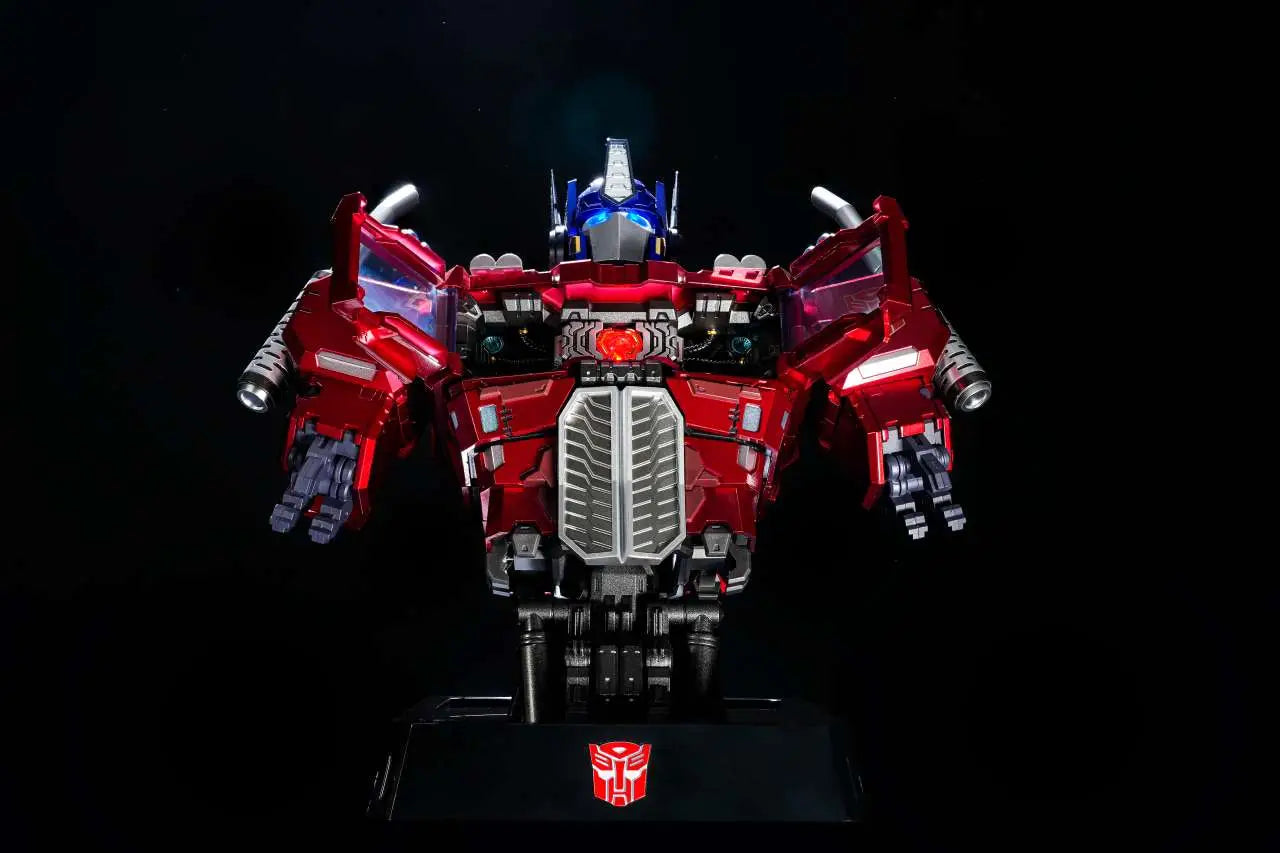 TRANSFORMERS BUST GENERATION OPTIMUS PRIME MECHANIC BUST