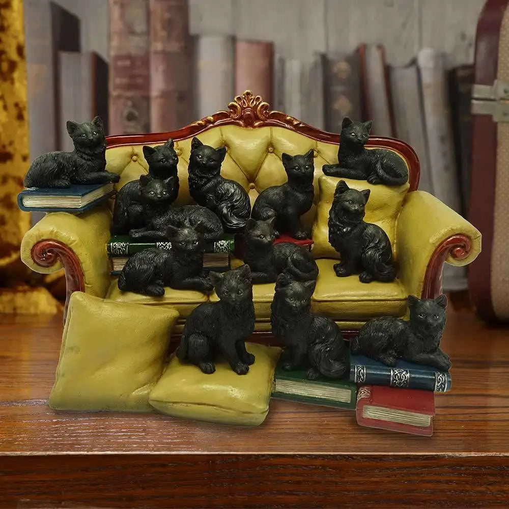 COUCH CLOWDER WITH 48 DISPLAY CATS