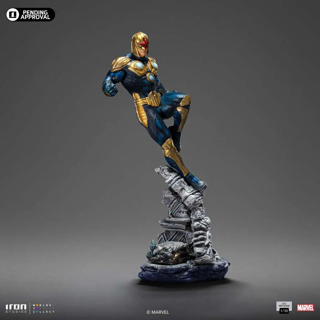 INFINITY GAUNTLET NOVA REGULAR 1/10 STATUE
