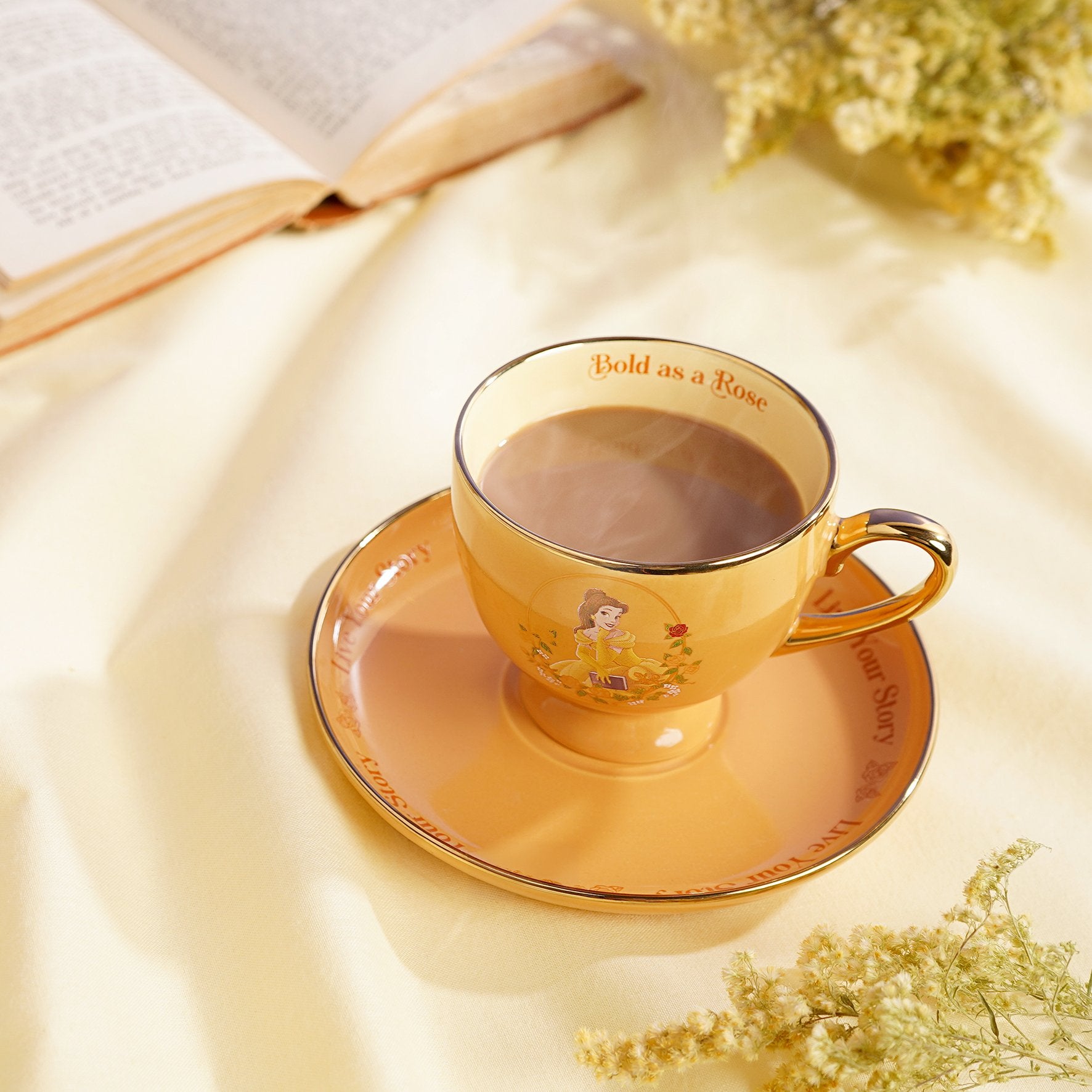 DISNEY PRINCESS - Belle - Tea Cup + Saucer 7oz