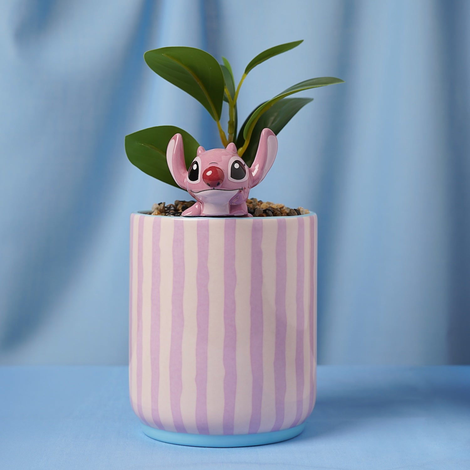 ANGEL - Planter with a Angel 3D Stitch + Faux Plant