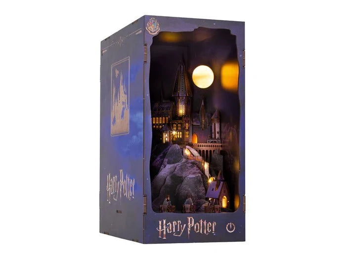 HARRY POTTER - BOOK NOOK KIT - Hogwarts Castle - 171pc + LED Light