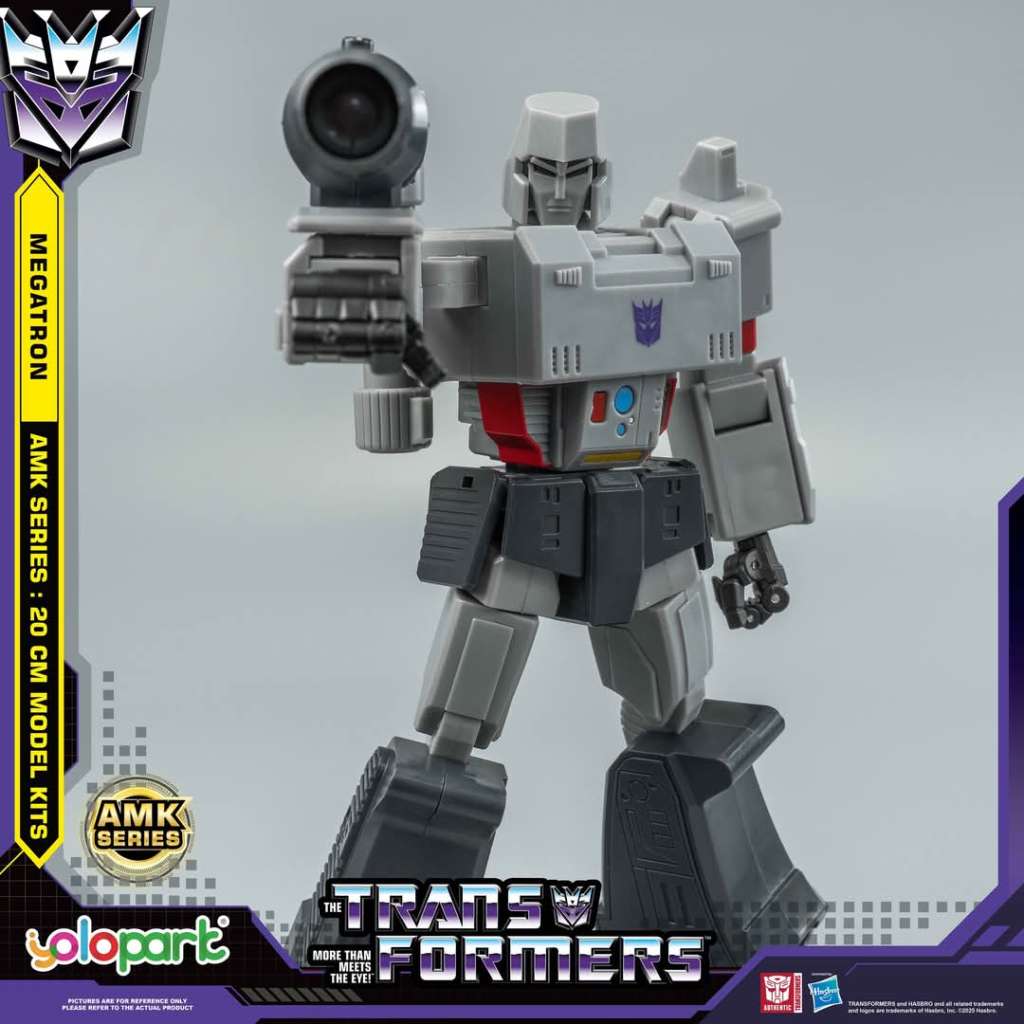 TRANSFORMERS GENERATION ONE - Megatron - Model Kit 20cm