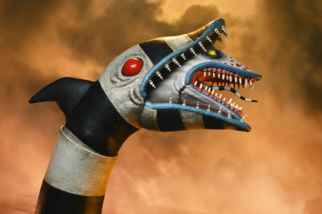 BEETLEJUICE 2 -Matador Beetlejuice & Sandworm -Ultimate Fig. 17 & 48cm