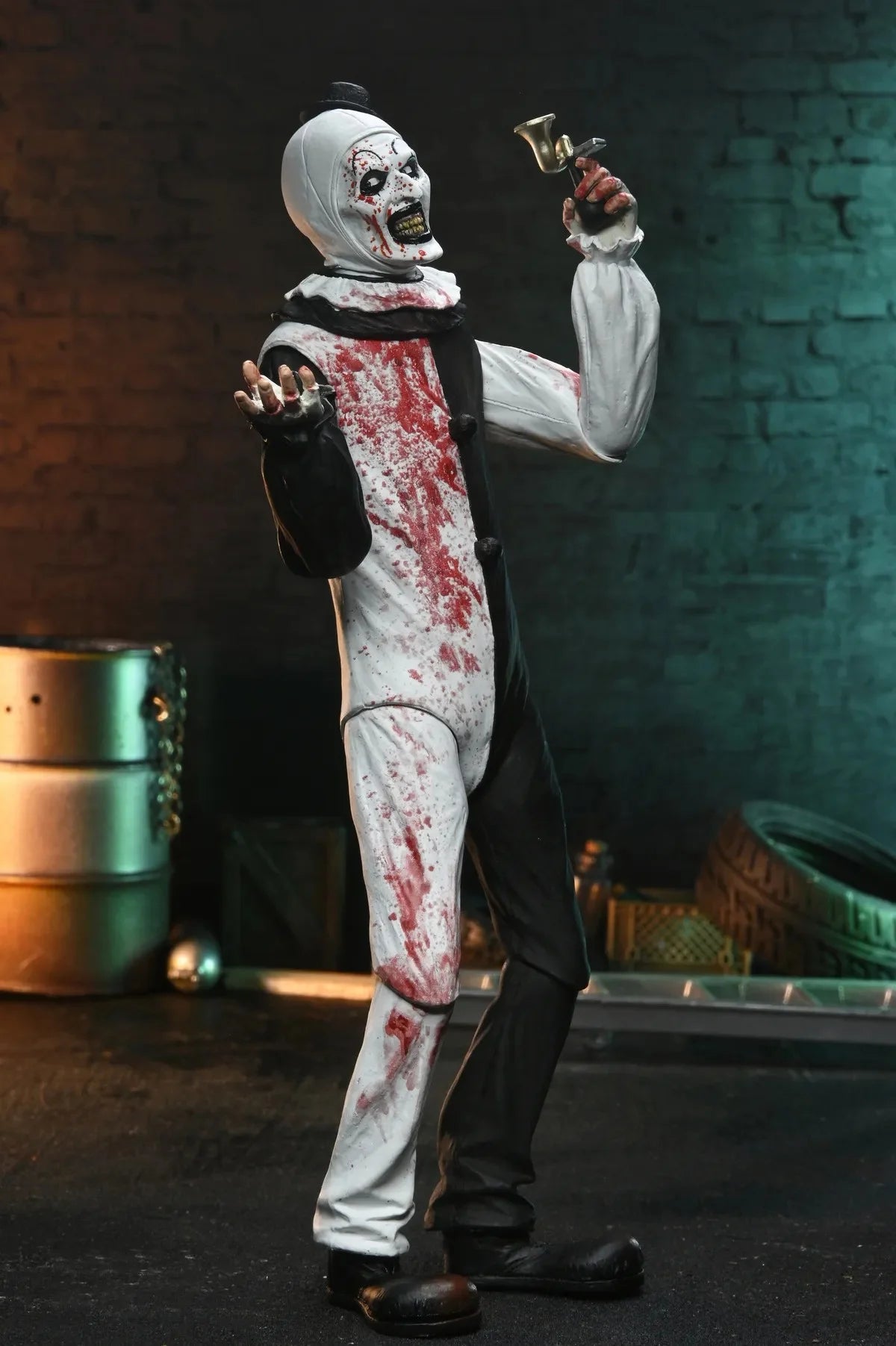 TERRIFIER 2 - Art The Clown "Blood Splattered" - Ultimate Figure 17cm