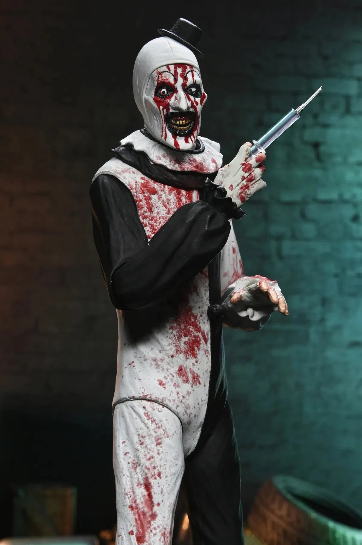 TERRIFIER 2 - Art The Clown "Blood Splattered" - Ultimate Figure 17cm