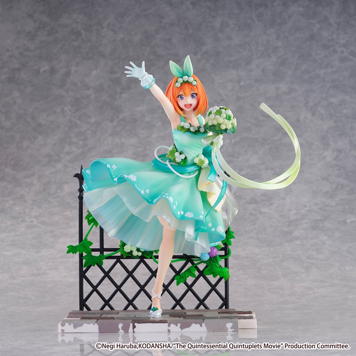 QUINTESSENTIAL QUINTUPLETS - Yotsuba -Shibuya Scramble Figure 1/7 26cm