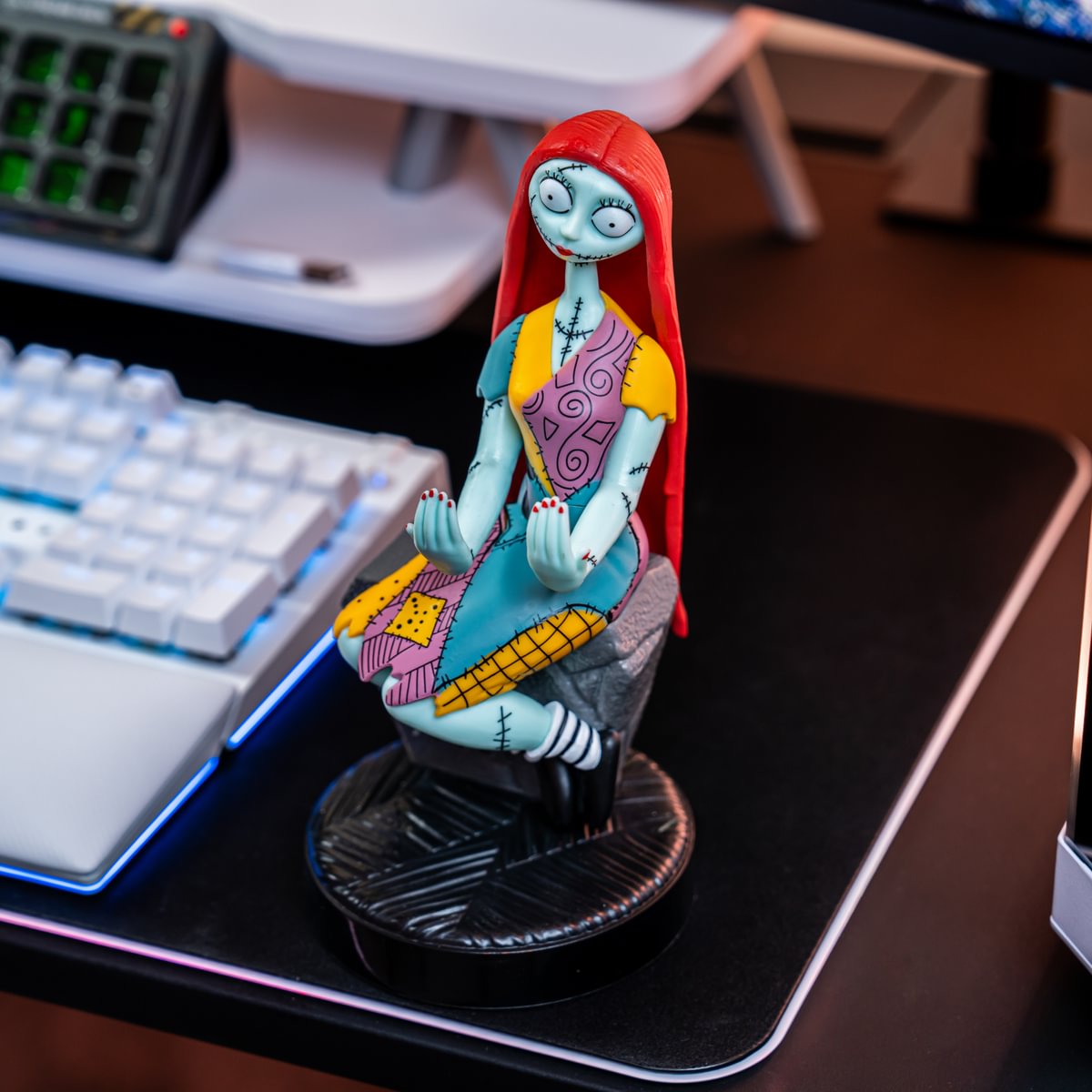 NIGHTMARE BEFORE XMAS - Sally - Controller & Phone Support - 20cm