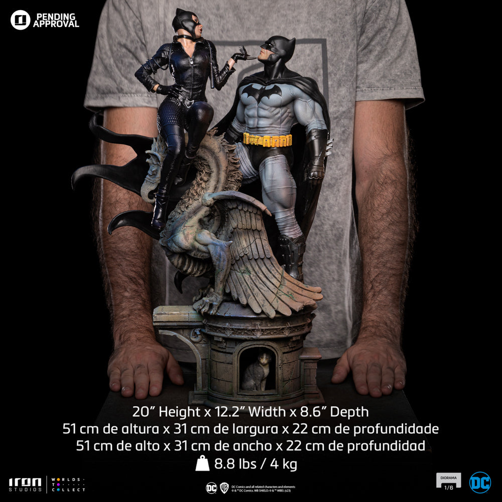 DC COMICS - Batman and Catwoman - Statue Diorama 1/6 51cm
