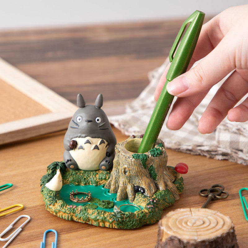 MY NEIGHBOR TOTORO - Totoro by the pond - Figure Pencil Holder