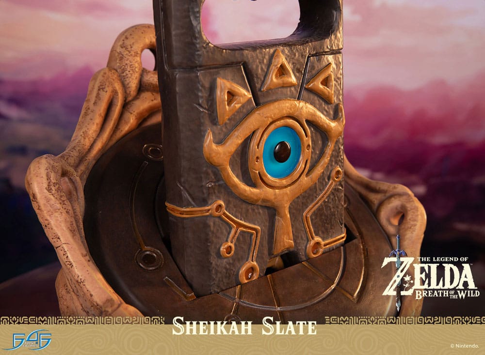 LEGEND OF ZELDA BREATH OF THE WILD - Sheikah Slate - Statue 24cm