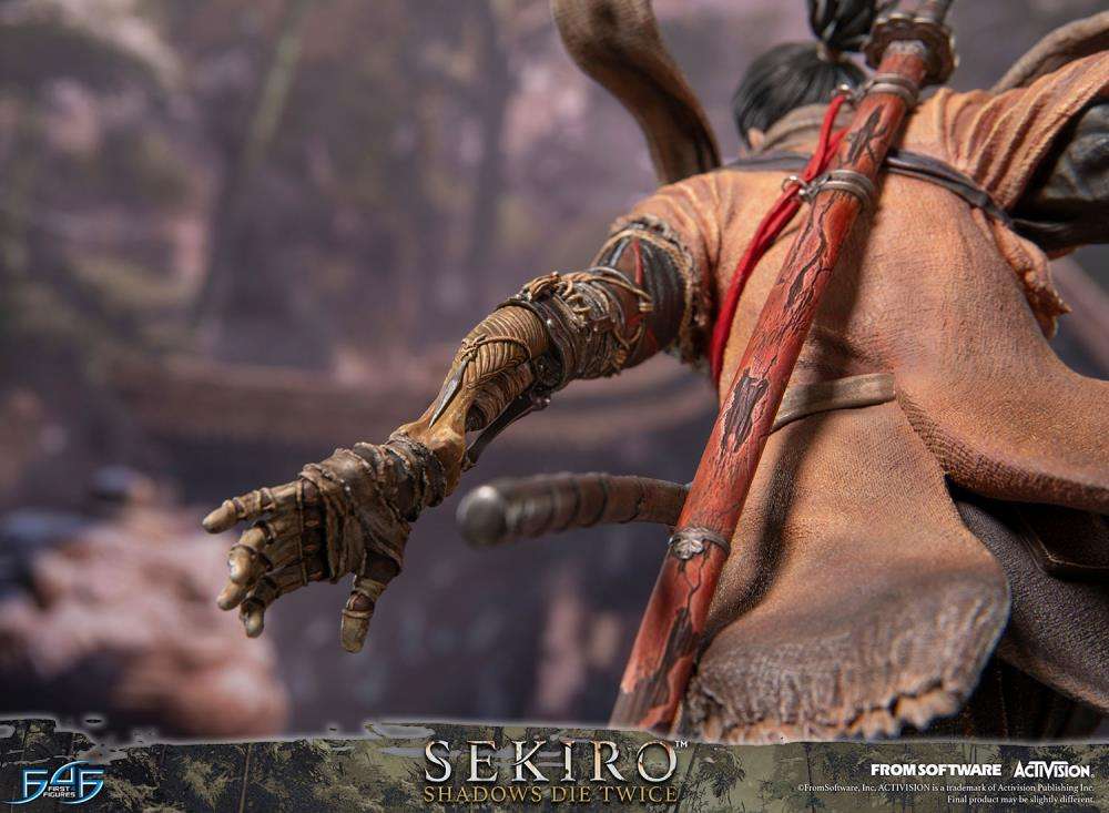 SEKIRO SHADOWS DIE TWICE - Sekiro - Statue 32cm