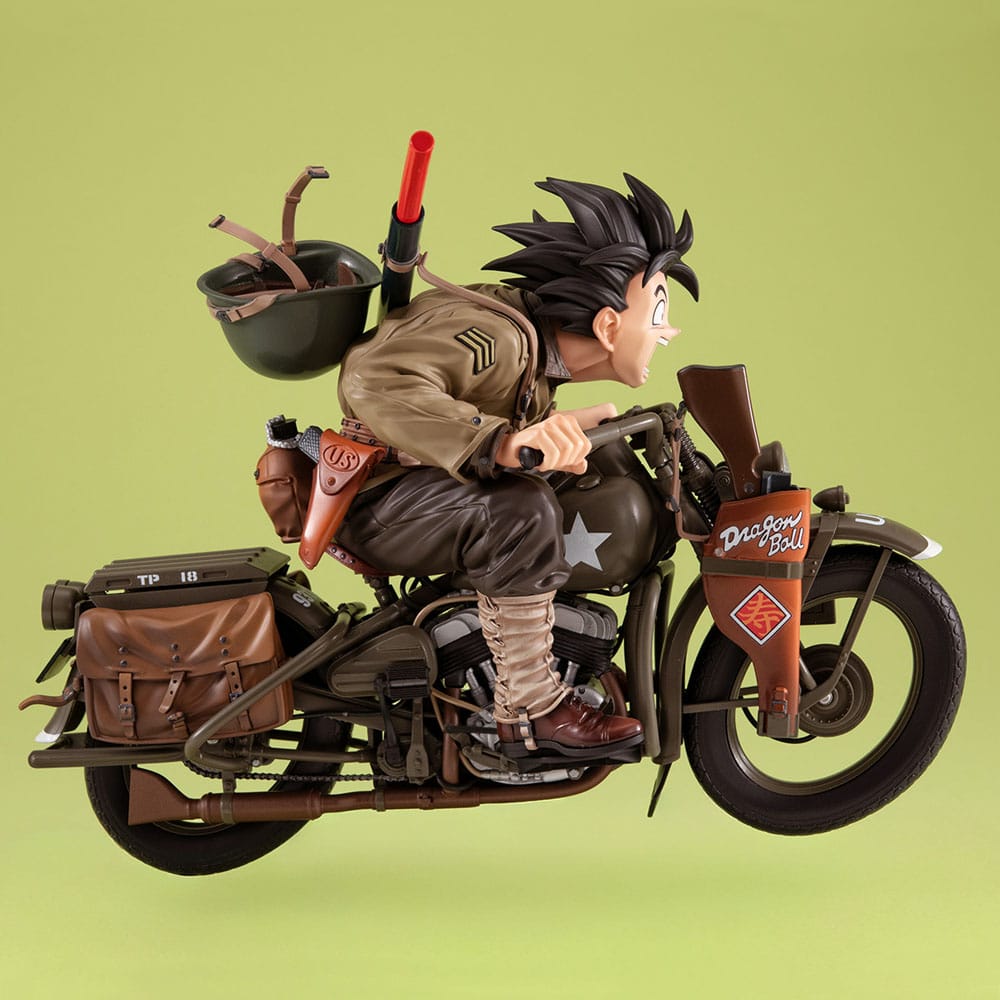 DRAGON BALL Z - Son Goku & Bike - Statue Desktop Real McCoy 18cm