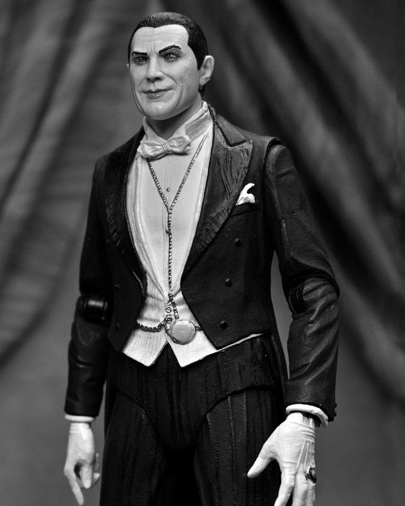 UNIVERSAL MONSTERS - Dracula (Carfax Abbey) - Figure Ultimate 18cm