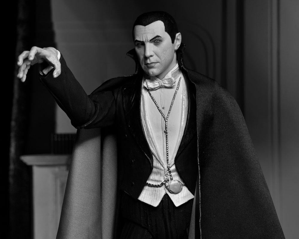 UNIVERSAL MONSTERS - Dracula (Carfax Abbey) - Figure Ultimate 18cm
