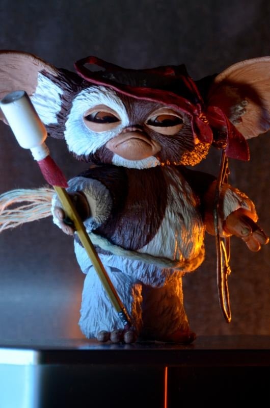 GREMLINS - Ultimate GIZMO Figure 18cm