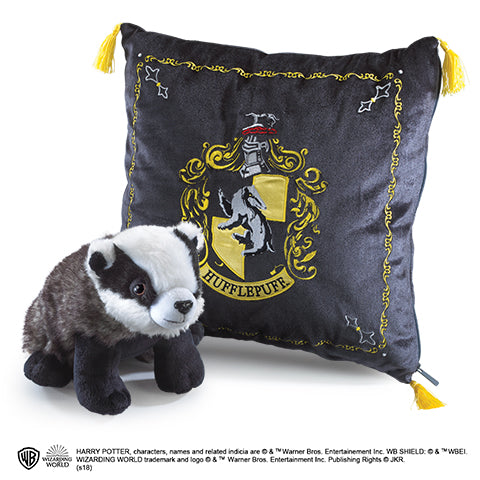 HARRY POTTER - Plush & cushion 34x34 - Hufflepuff