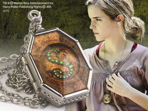 HARRY POTTER - Medaillon de Salazar Serpentard - Horcruxe