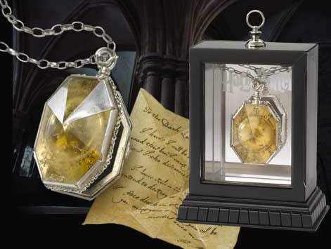 HARRY POTTER - Medaillon de Salazar Serpentard