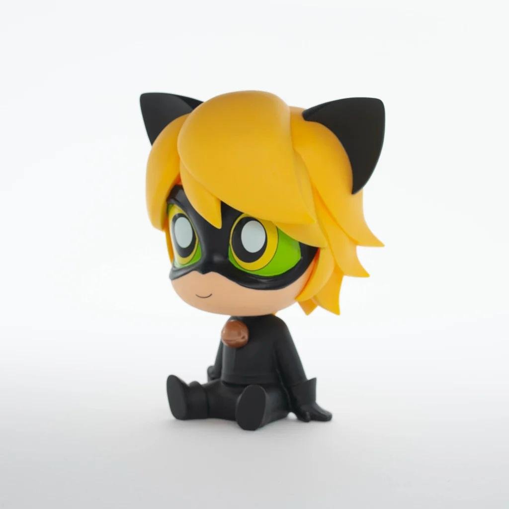 MIRACULOUS LADY BUG - Chat Noir - Tirelire PVC 18cm