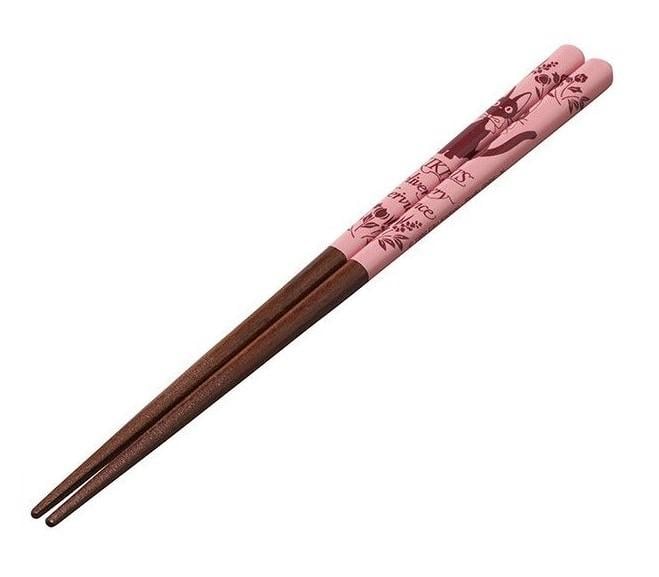 KIKI LA PETITE SORCIERE - Esquisses rose - baguettes Laquées 21cm