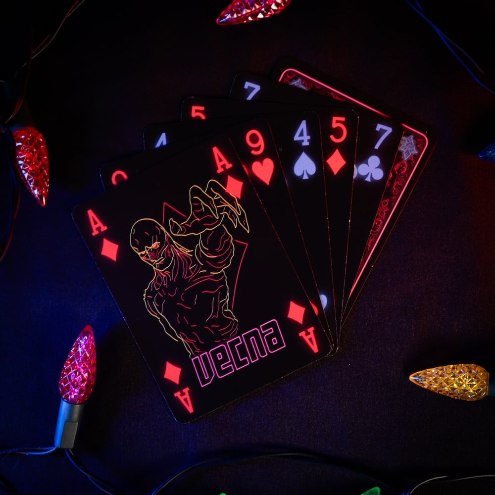 STRANGER THINGS - Playing Cards (52 cards + 2 jokers)