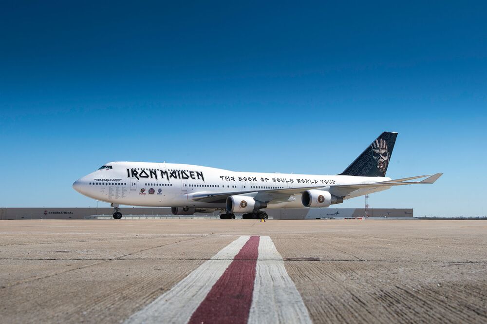 IRON MAIDEN Ed Force One - Boeing 747-400