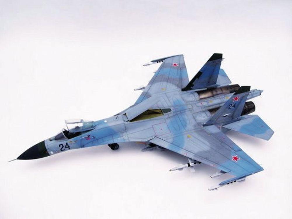 Sukhoi Su-27 Flanker B