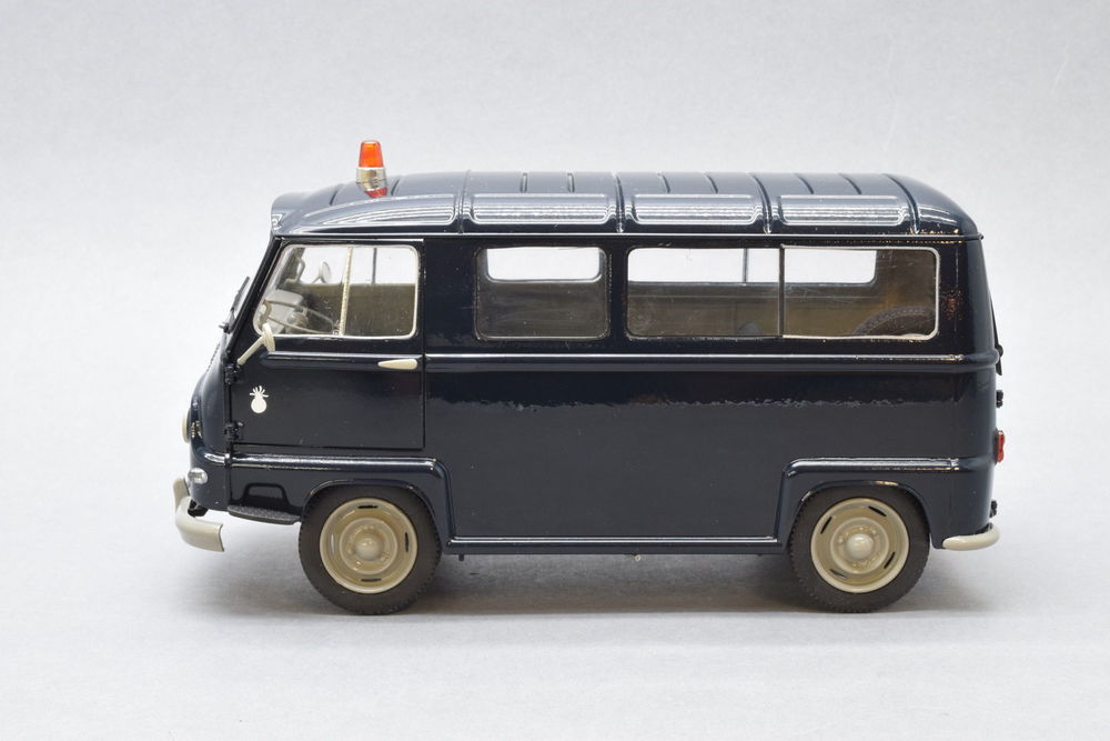 RENAULT Estafette Gendarmerie New Mould